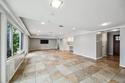 5659 Chevy Chase Drive, Houston, TX 77056 - Photo 12