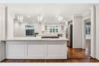 5659 Chevy Chase Drive, Houston, TX 77056 - Photo 10