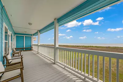 112 Ocean Shore Drive, Crystal Beach, TX 77650 - Photo 26