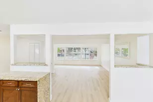 9526 Meadowcroft Dr, Houston, TX 77063 - Photo 4