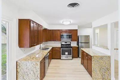 9526 Meadowcroft Drive, Houston, TX 77063 - Photo 6