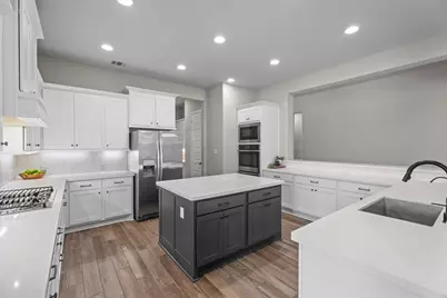 28348 Sterling Oak Drive, Spring, TX 77386 - Photo 6