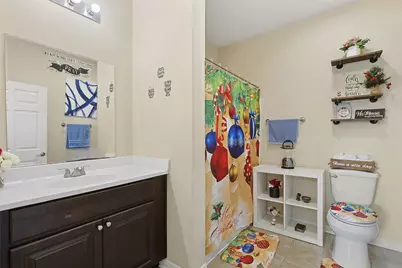 9810 Oak Leaf Drive, Baytown, TX 77521 - Photo 20