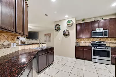 5102 Espuela Lane, Baytown, TX 77521 - Photo 14