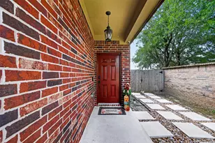 5102 Espuela Ln, Baytown, TX 77521 - Photo 4