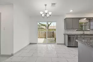 209 W 6th St, Deer Park, TX 77536 - Photo 8