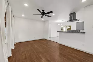 209 W 6th St, Deer Park, TX 77536 - Photo 6