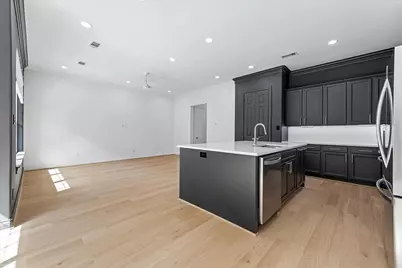 2813 Clinton Drive, Houston, TX 77020 - Photo 8