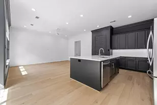 2813 Clinton Dr, Houston, TX 77020 - Photo 8