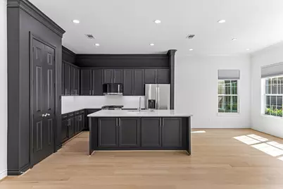 2813 Clinton Drive, Houston, TX 77020 - Photo 8