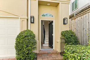 2813 Clinton Dr, Houston, TX 77020 - Photo 4