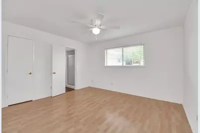 530 Westshire Drive, Houston, TX 77013 - Photo 16
