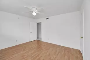 530 Westshire Dr, Houston, TX 77013 - Photo 14