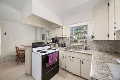 208 E East State Street, Eagle Lake, TX 77434 - Photo 12