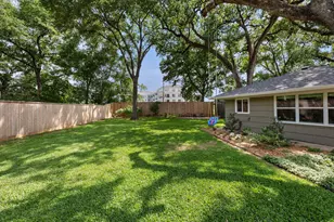 4015 Ascot Ln, Houston, TX 77092 - Photo 22