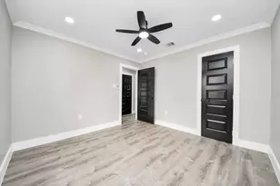 10114 Fairfax St, Houston, TX 77029 - Photo 32