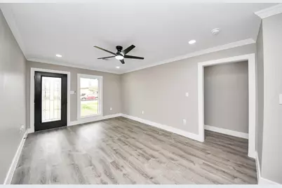 10114 Fairfax Street, Houston, TX 77029 - Photo 12