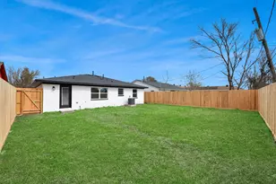 10114 Fairfax St, Houston, TX 77029 - Photo 36