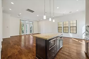 1721 Shearn St, Houston, TX 77007 - Photo 12