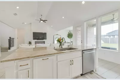 26923 Longwood Ledge Drive, Spring, TX 77389 - Photo 12