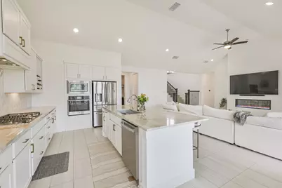 26923 Longwood Ledge Drive, Spring, TX 77389 - Photo 10