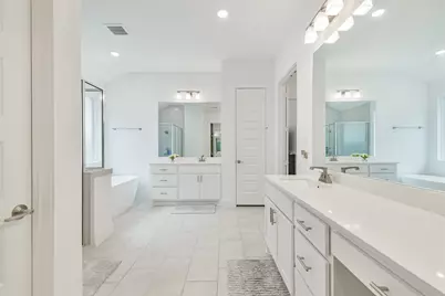 26923 Longwood Ledge Drive, Spring, TX 77389 - Photo 18