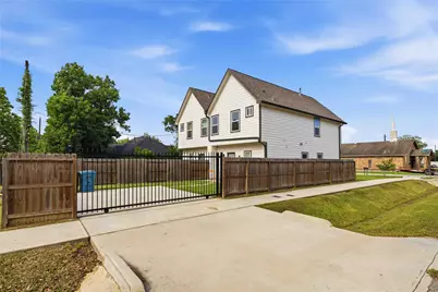 5403 Amy Street, Houston, TX 77028 - Photo 4