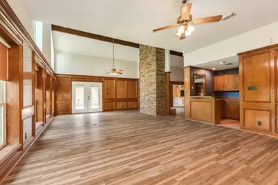 304 Arrowwood Street, Lake Jackson, TX 77566 - Photo 16