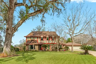304 Arrow Wood St, Lake Jackson, TX 77566 - Photo 1