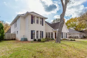 1703 Plantation Dr, Richmond, TX 77406 - Photo 2
