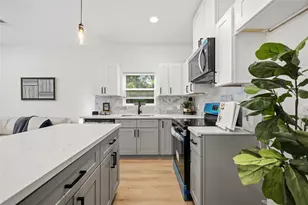 7946 Fields St, Houston, TX 77028 - Photo 10
