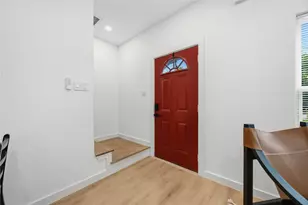 7946 Fields St, Houston, TX 77028 - Photo 2
