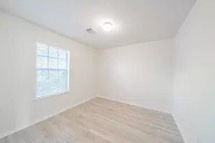 11821 Jelicoe Dr, Houston, TX 77047 - Photo 14
