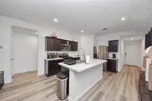 12214 Ridge River Ln, Houston, TX 77067 - Photo 2
