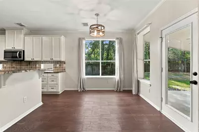 2 Hobbit Glen Drive, The Woodlands, TX 77384 - Photo 14