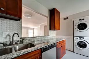 9023 Gaylord St, Houston, TX 77024 - Photo 6