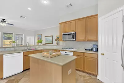 23 W Bonny Branch Street, The Woodlands, TX 77382 - Photo 12