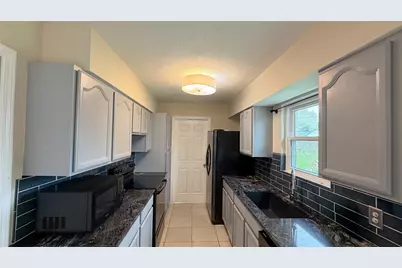 1808 Dolphin Drive, Seabrook, TX 77586 - Photo 20