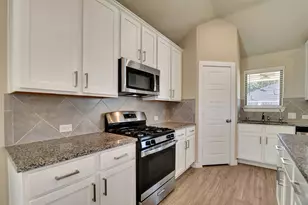 6419 Purple Wreath Way, Katy, TX 77449 - Photo 16