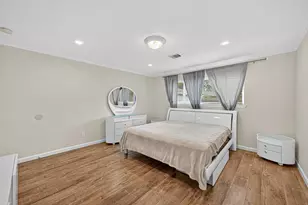 8530 Roos Rd, Houston, TX 77036 - Photo 34