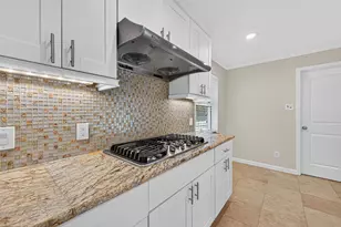 8530 Roos Rd, Houston, TX 77036 - Photo 20