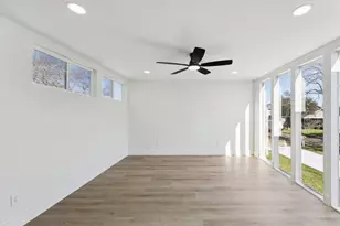 212 N Forrest Ave, La Porte, TX 77571 - Photo 30