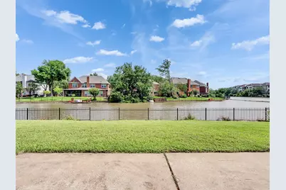 1127 Gloria Court, Sugar Land, TX 77478 - Photo 32