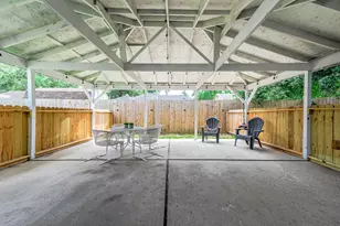 709 E Gulf St, Baytown, TX 77520 - Photo 24
