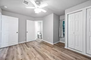 709 E Gulf St, Baytown, TX 77520 - Photo 12