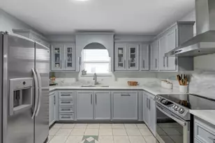 19096 County Rd 669F, Alvin, TX 77511 - Photo 8