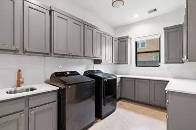 1026 Traweek Street, Houston, TX 77055 - Photo 22