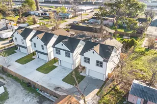 1304 Duff Ln, Houston, TX 77022 - Photo 34