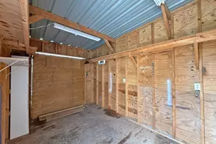 189 New Cove Dr, Livingston, TX 77351 - Photo 4