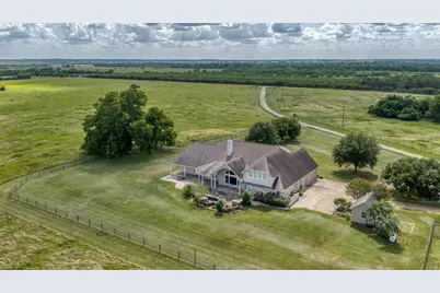 12412 E Ueckert Road, Bellville, TX 77418 - Photo 8